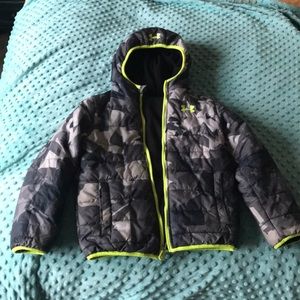 UA Graphite Camo & Black Reversible Pronto Puffer